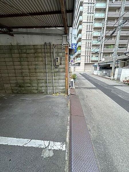 千舟町通りまで徒歩約1分♪中心地や道後方面・国道11号線へのアクセスしやすい通りです♪