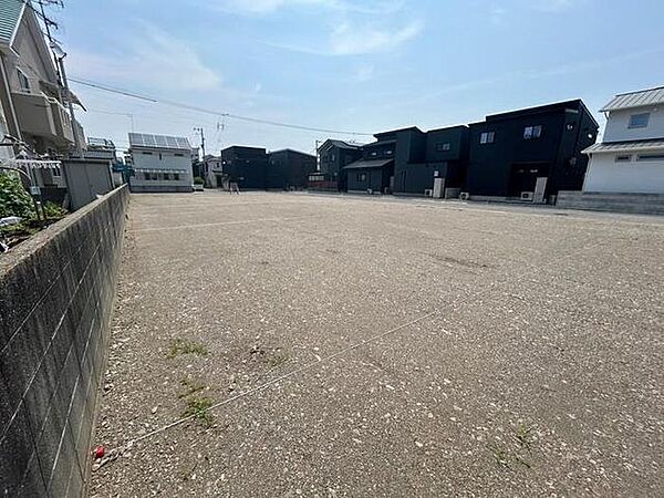 各区画の敷地面積約48坪！きれいな整形地です♪ 現地案内もできますので、お気軽にお申し付け下さい♪