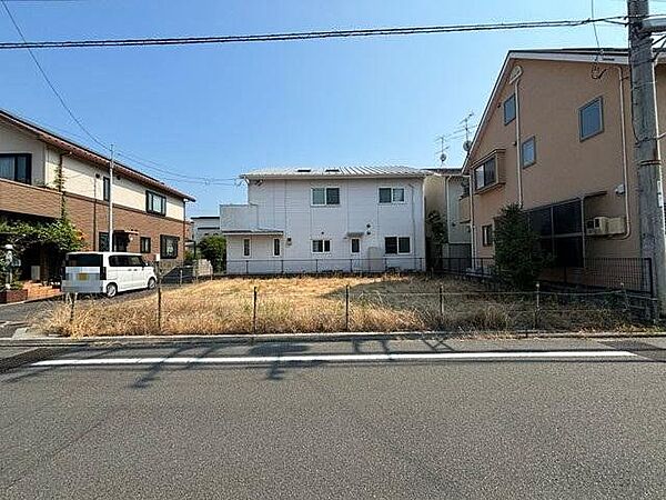 松山市内の銀行でしたら、どちらも提携しておりますので、お客様の支払い方や借り入れ状況に応じて、一番合ったご提案をさせていただきます♪