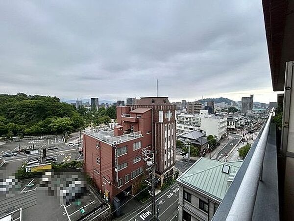 道後エリアにあり、道後温泉や伊佐爾波神社など様々な観光名所へのアクセス良好な立地です♪