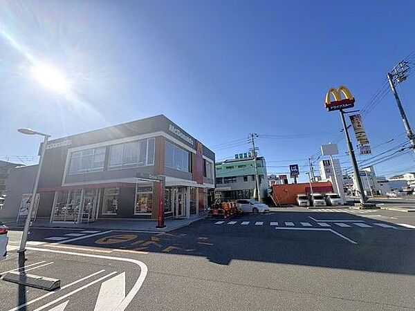 マクドナルド 松山南店 474m