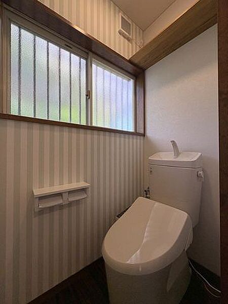 1階のトイレです♪