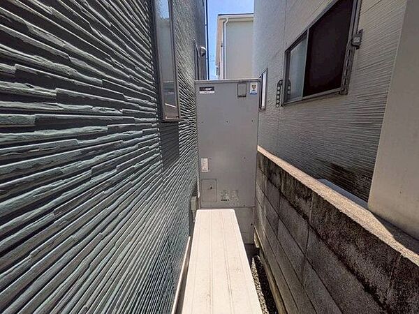 松山市内の銀行でしたら、どちらも提携しておりますので、お客様の支払い方や借り入れ状況に応じて、一番合ったご提案をさせていただきます♪