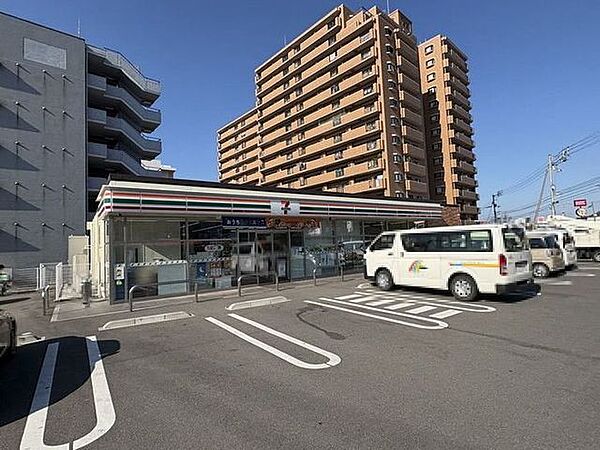 セブン-イレブン 松山姫原3丁目店 382m