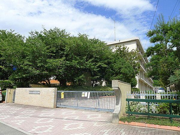 松山市立味生第二小学校 1759m