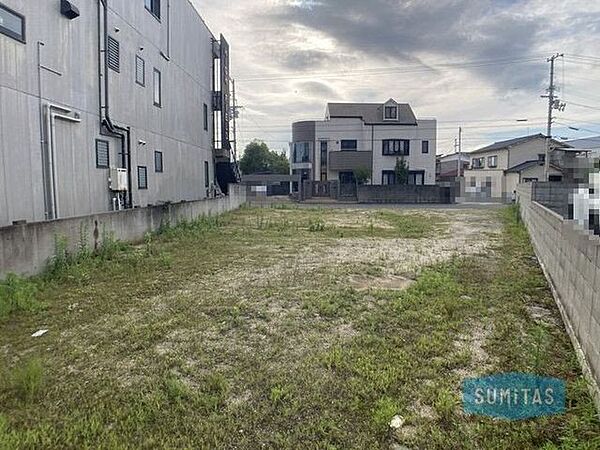 松山市内の銀行でしたら、どちらも提携しておりますので、お客様の支払い方や借り入れ状況に応じて、一番合ったご提案をさせていただきます♪
