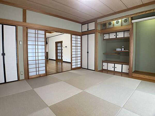 些細なことも相談にのってもらえる、ワクワクしながらお家を探せる、そんなお店づくりを心掛けています。