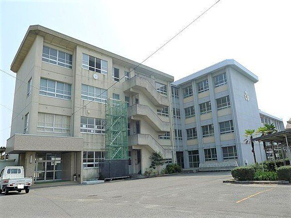 松山市立垣生中学校 1094m