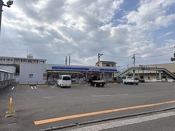 ローソン 松山西垣生町店 533m