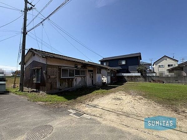 ファミリーマート 松前筒井店まで約230ｍ♪夜遅くや早朝にも必要なものが購入できて便利です♪
