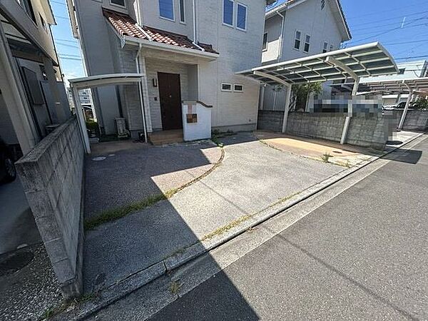 些細なことも相談にのってもらえる、ワクワクしながらお家を探せる、そんなお店づくりを心掛けています。