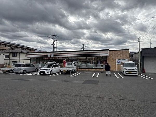 セブン-イレブン　松山みどろ店 467m