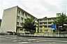 周辺：松山市立伊台小学校 2414m