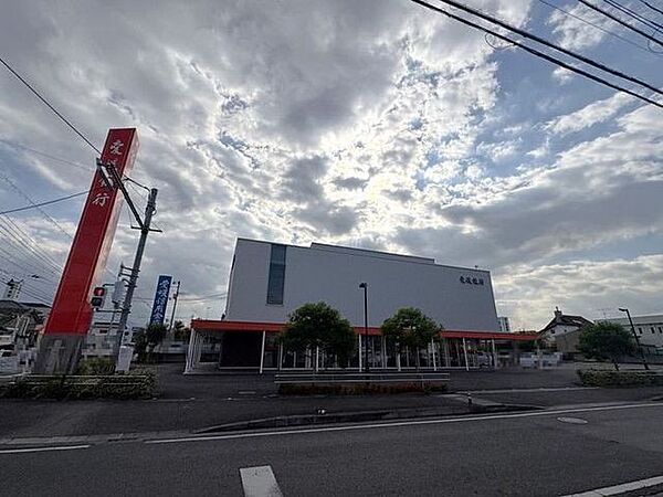 愛媛銀行 来住支店 914m