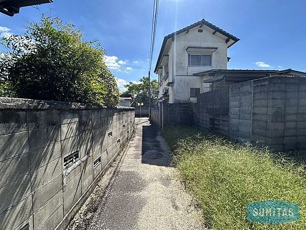 50坪を超える土地です♪建物以外に庭スペースや駐車場が多く欲しい方にもオススメです♪