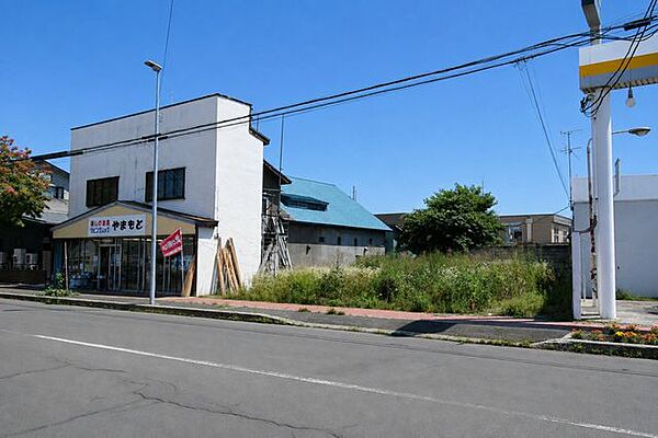 JR函館本線「高砂」駅徒歩14分、中央バス「元江別市営住宅」停徒歩1分とアクセス良好。