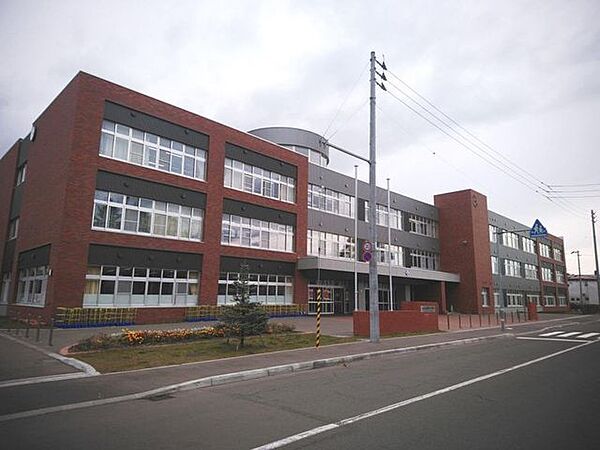 江別市立江別第一小学校 1274m