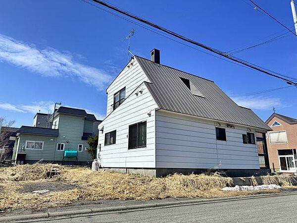 小・中学校まで徒歩10分圏内と、お子様の通学も安心な住環境