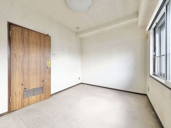 全室に収納や出入りがしやすい独立設計の洋室※現地の撮影写真を基にCG加工編集済