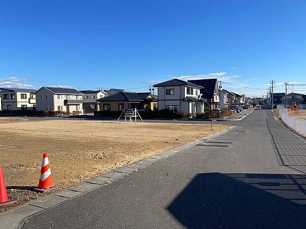 南側前面道路