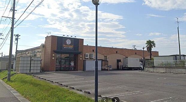 神戸クックワールドビュッフェ郡山店 190m