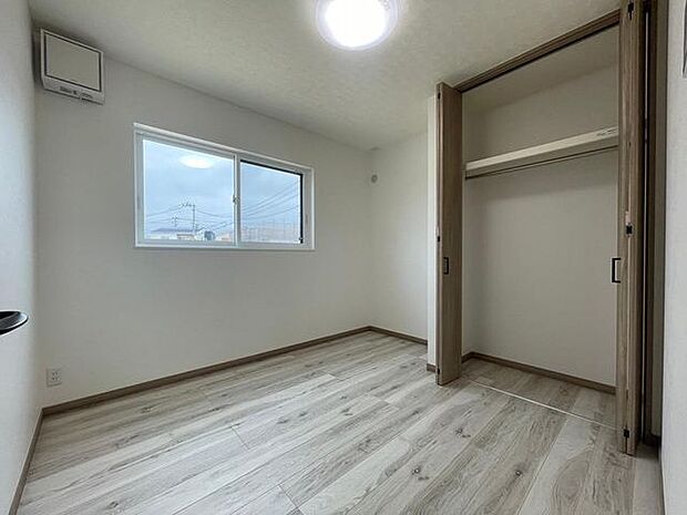 各洋室に収納を確保。衣類や季節物も整理しやすく、お部屋がすっきり整います