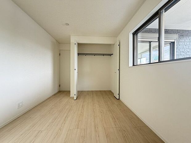 写真を通して、実際の広さや使い勝手をより具体的に想像できます。見学前の確認にも便利です。