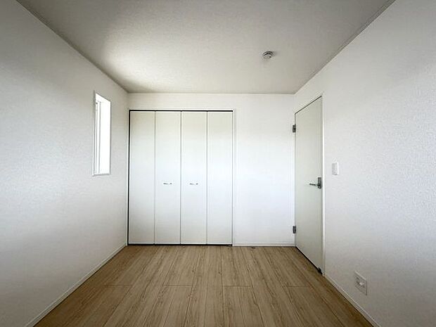 写真を通して、実際の広さや使い勝手をより具体的に想像できます。見学前の確認にも便利です。
