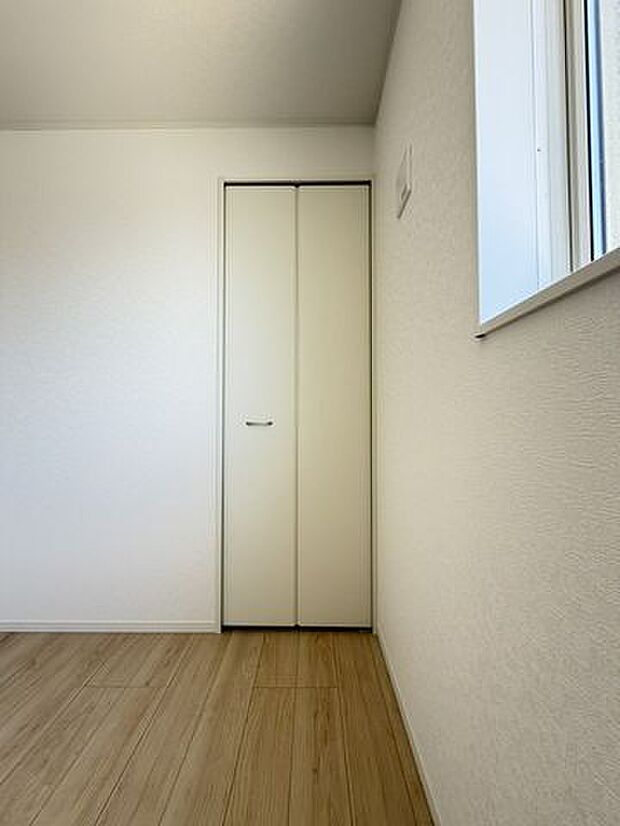 収納がしっかり確保されていると、家具を増やしすぎずに暮らしを整えやすくなります。