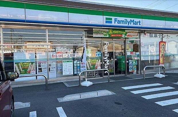 ファミリーマート 郡山安積三丁目店 773m