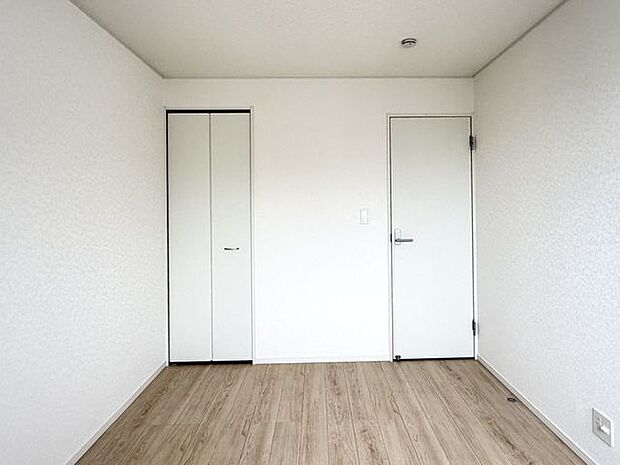 寝室や子供部屋、仕事部屋など目的に合わせて使いやすい居室です。