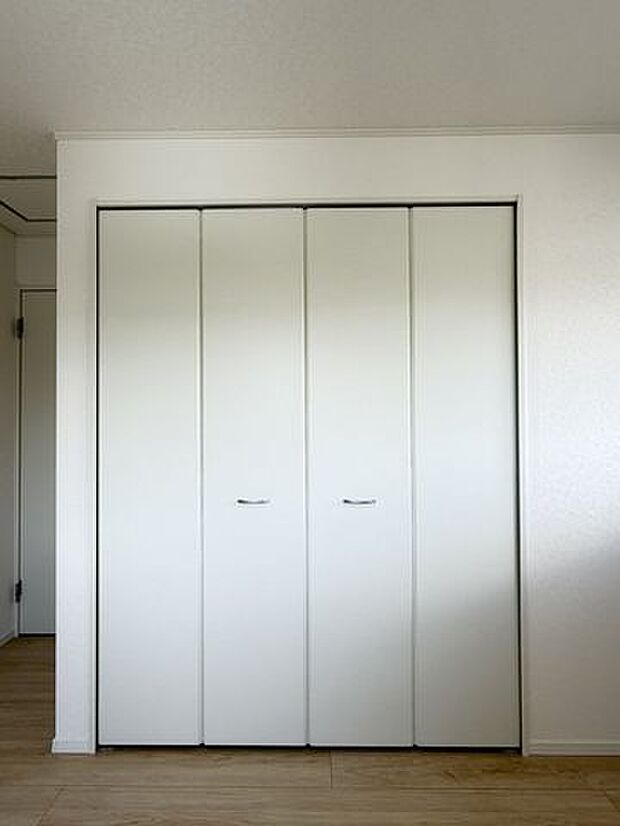 収納がしっかり確保されていると、家具を増やしすぎずに暮らしを整えやすくなります。