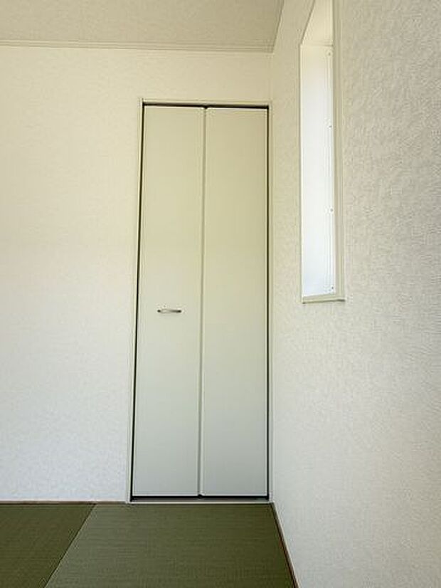 必要な場所に収納があり、室内を広くきれいに使いやすい設計です。見学前の確認にも便利です。
