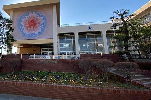 郡山市立開成小学校 1340m