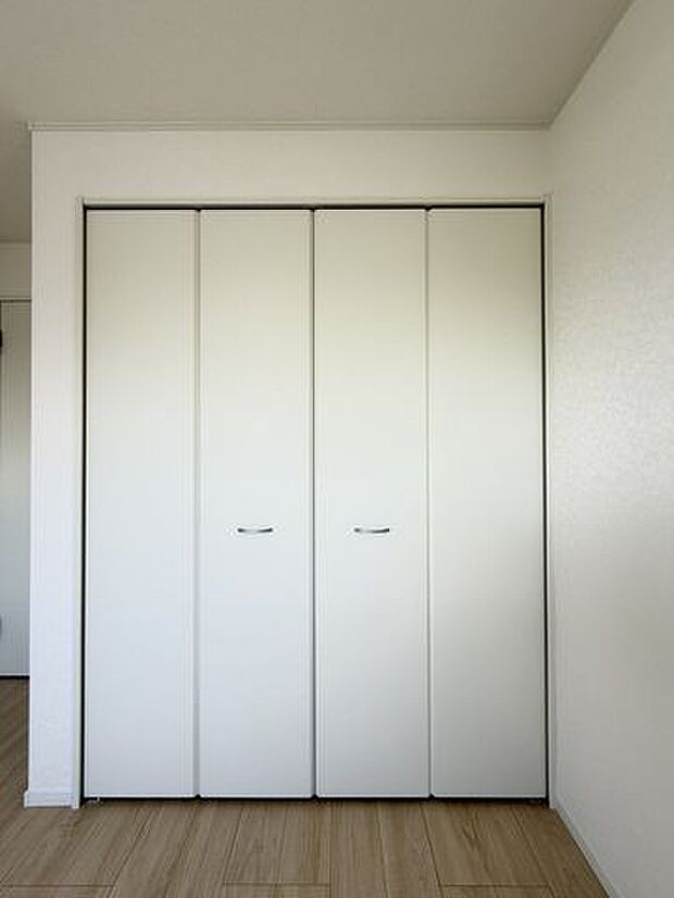 収納がしっかり確保されていると、家具を増やしすぎずに暮らしを整えやすくなります。