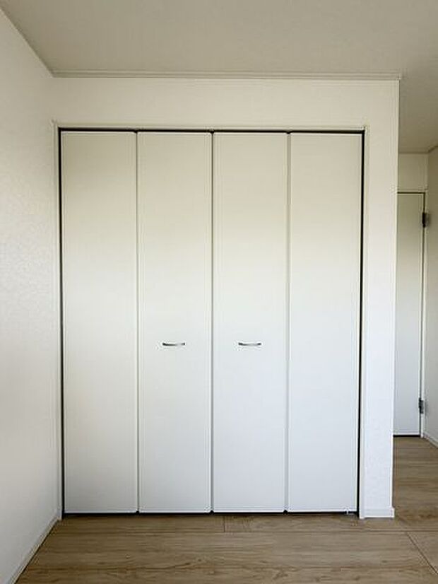 物がしまえるだけでなく、片付ける習慣までつくりやすい収納計画。