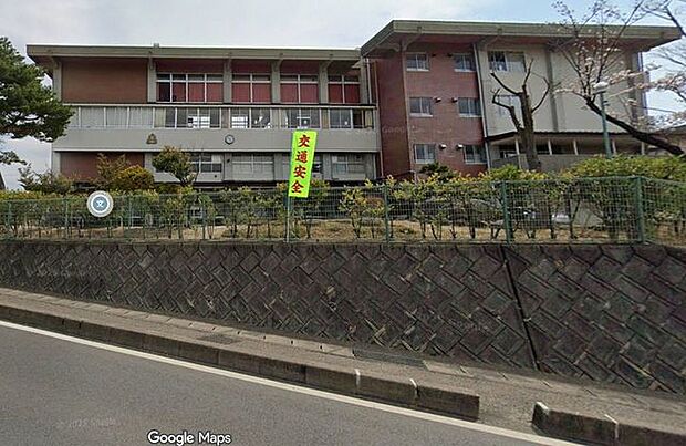 郡山市立富田中学校 1470m
