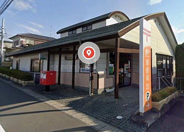 富田郵便局 125m