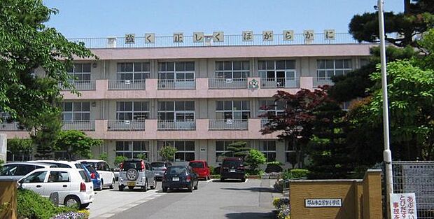 郡山市立芳賀小学校 703m