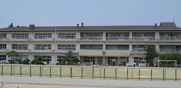 郡山市立守山中学校 2100m