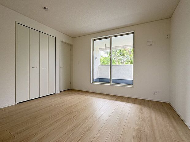 寝室や子供部屋、仕事部屋など目的に合わせて使いやすい居室です
