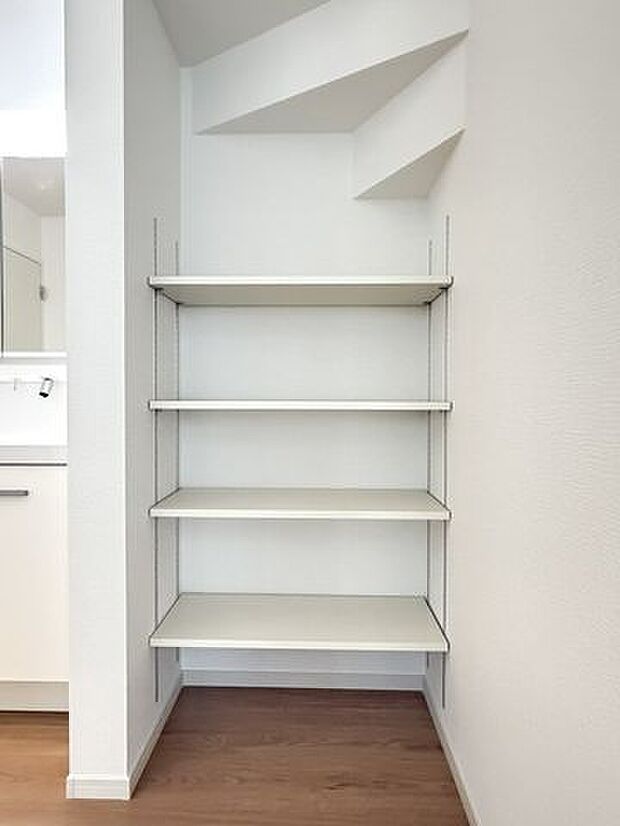 物の定位置を作りやすく、毎日の片付けがしやすくなります。入居後の暮らしが描けます。