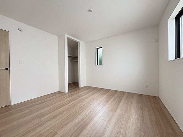 寝室や子供部屋、仕事部屋など目的に合わせて使いやすい居室です。