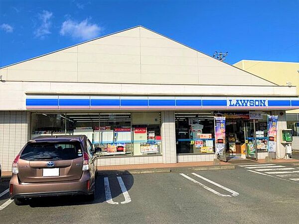 ローソン大分明磧店 348m