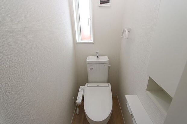 2階にもトイレがあると安心ですね