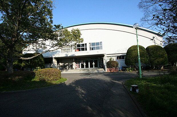 日吉原緑地運動施設 1654m