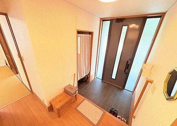 玄関を拡大表示