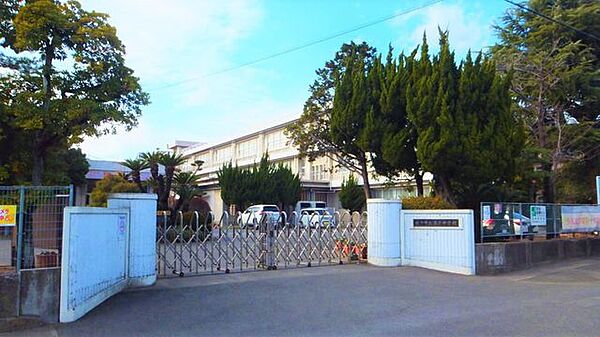 大分市立王子中学校 752m