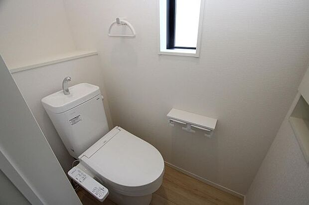 2階にもトイレがあると安心ですね