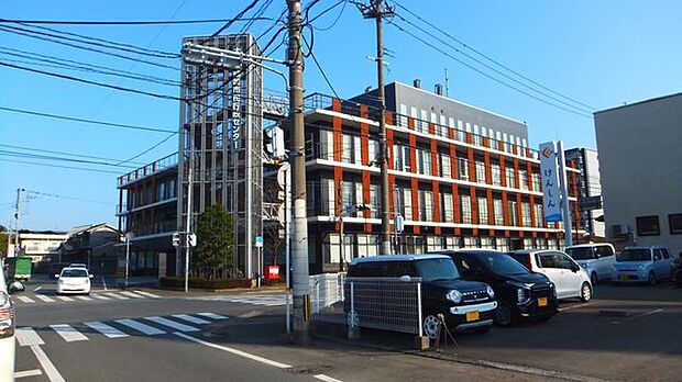 大分市役所 市民部鶴崎支所 1592m